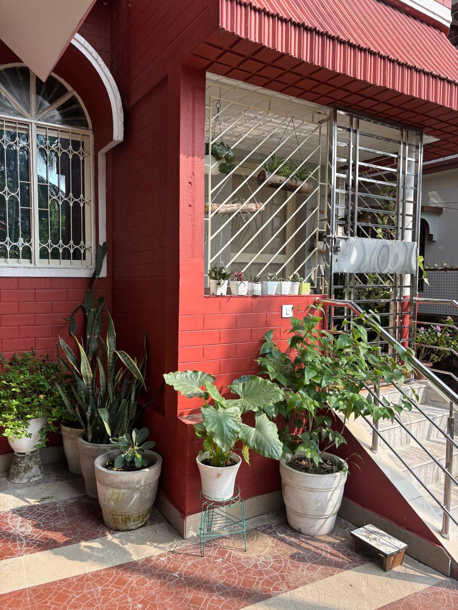 Newa House Homestay สิริกุรี ภายนอก รูปภาพ