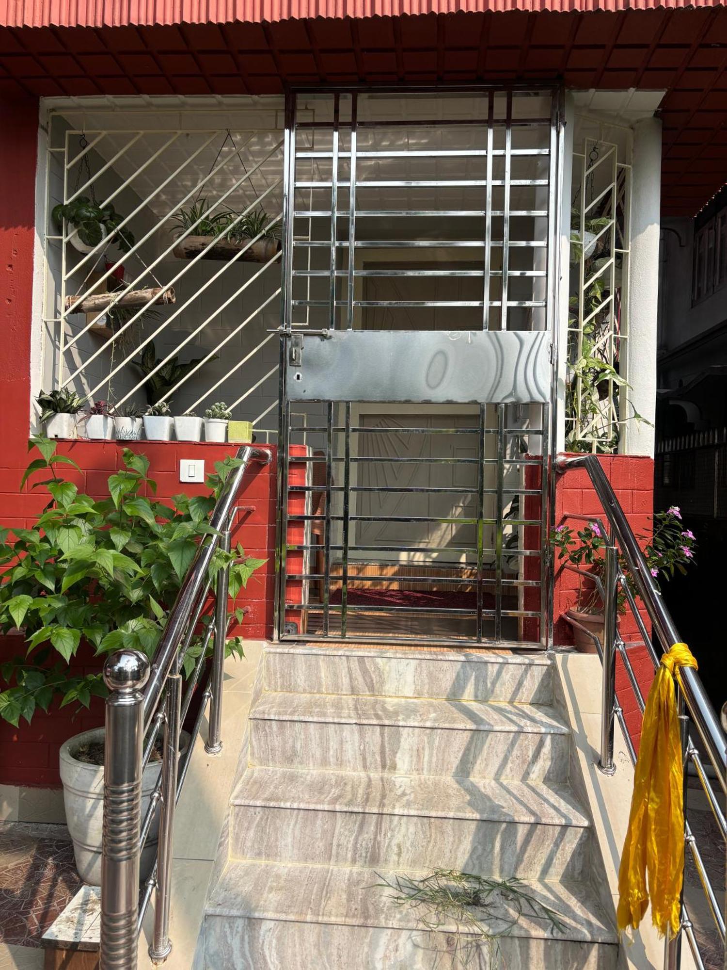Newa House Homestay สิริกุรี ภายนอก รูปภาพ